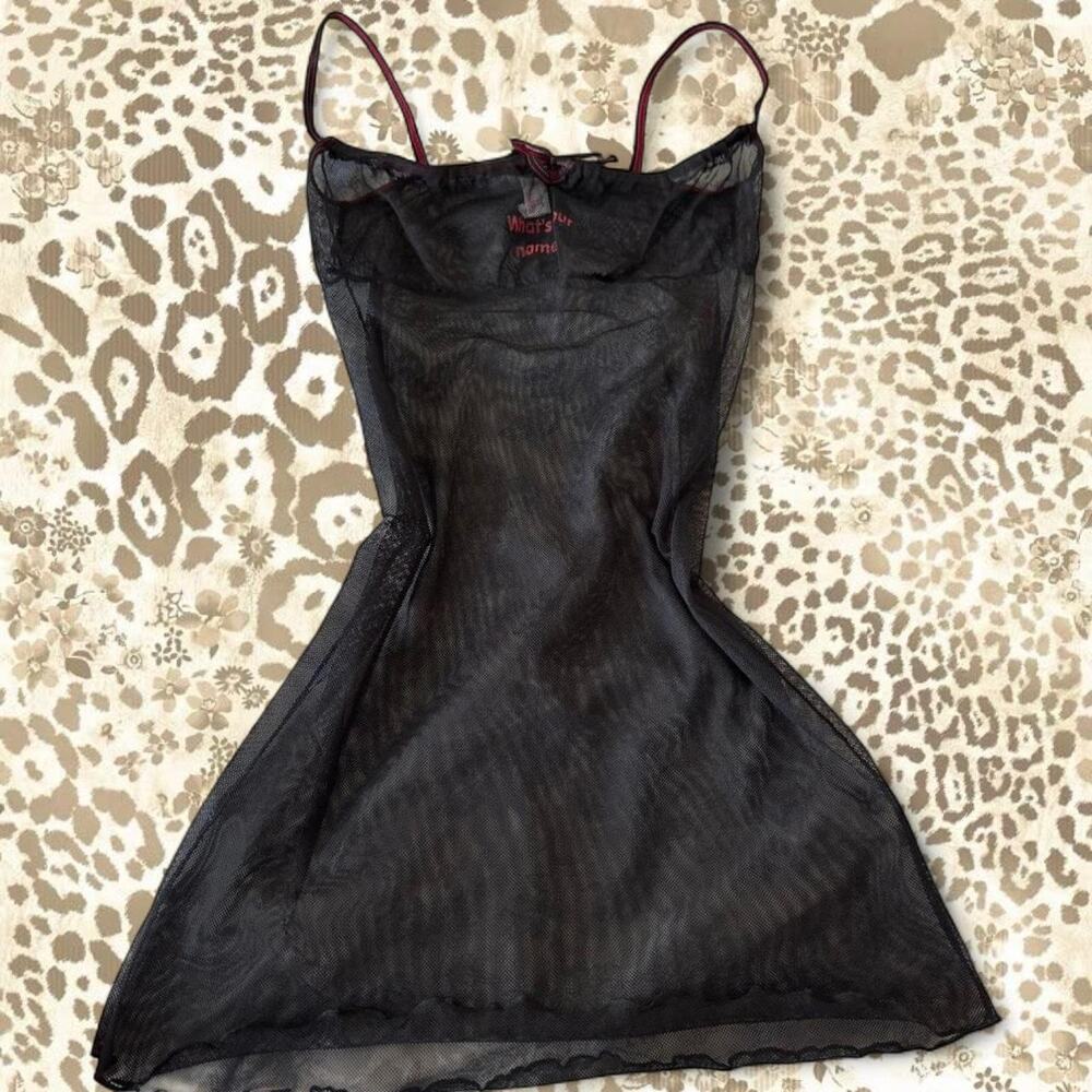 Vintage 2000s whats your